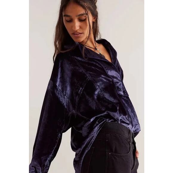 Free People Luxy Velvet Solid Long Sleeve Top Navy Blue/Night Sky Size M - Picture 2 of 8